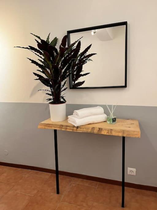 2-Bedroom Flat In The Heart Of Bergamo City Centre Kültér fotó
